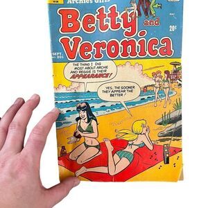 Archie's Girls Betty & Veronica #201